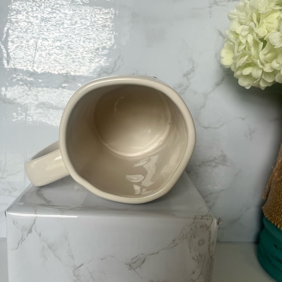 Set of 2 mugs RAE DUNN “TRICK” and “TREAT”coffee mugs EUC - Picture 7 of 10